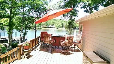 2395 S Lakeshore Dr — Photo 1
