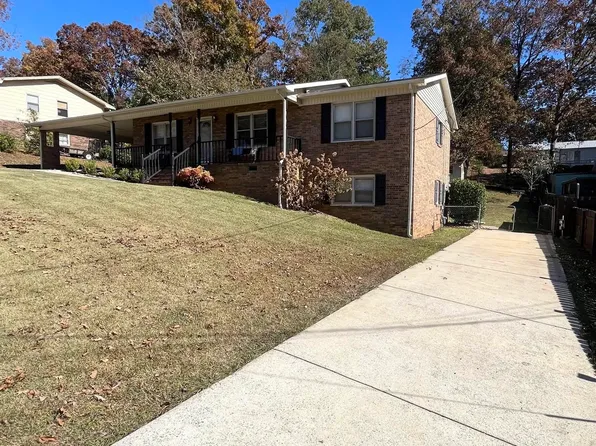 5505 Ashwood Dr, Anniston, AL 36206