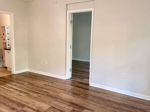 4th image of 471 Pond Weed Dr #Basement