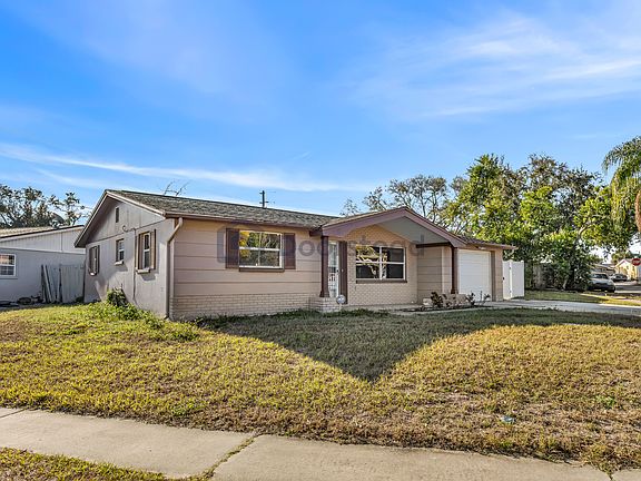3rd image of 5108 Sandalwood Dr