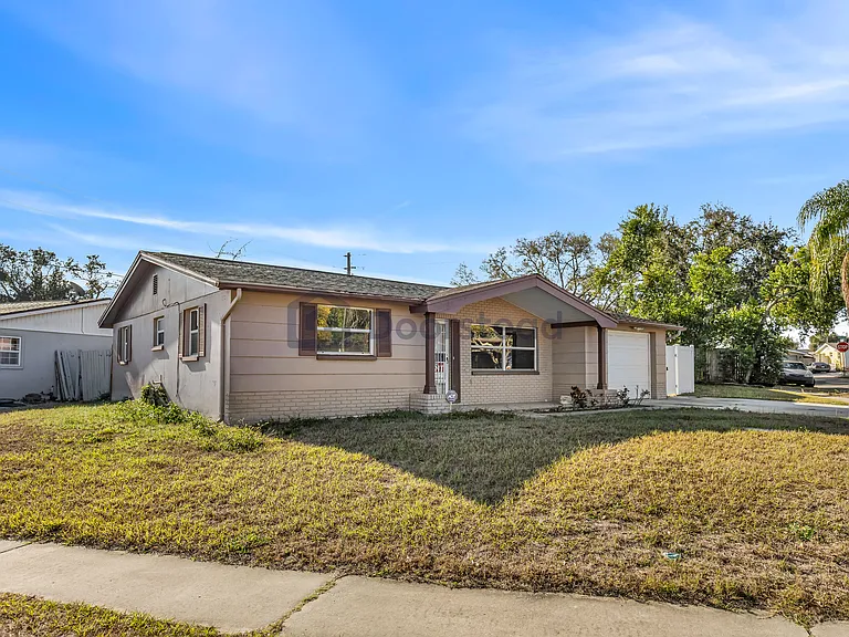 5108 Sandalwood Dr — Photo 3