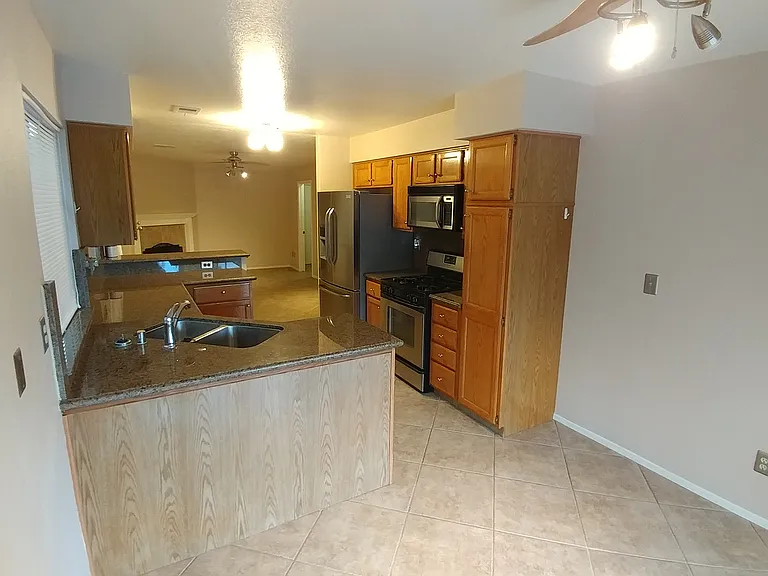 9901 Meandering Creek Ct — Photo 4
