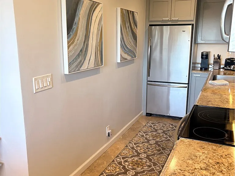 510 N Villa Ct — Photo 11