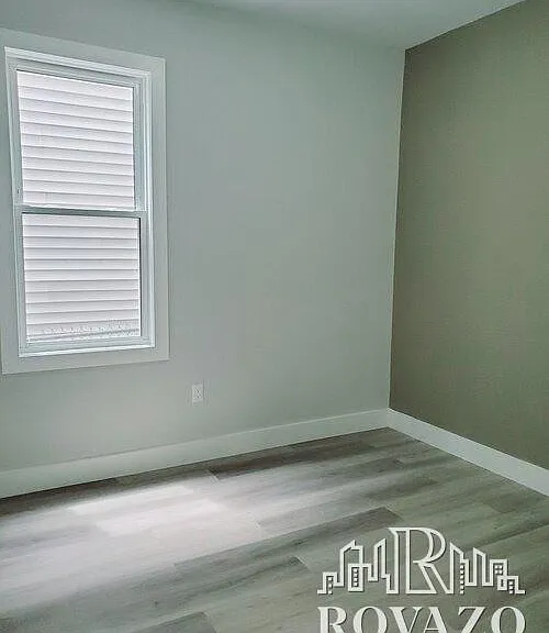 179 S 7th St #2A — Photo 5