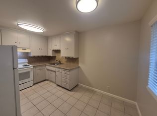 G Street - 2321 G St., Sacramento, CA 95816