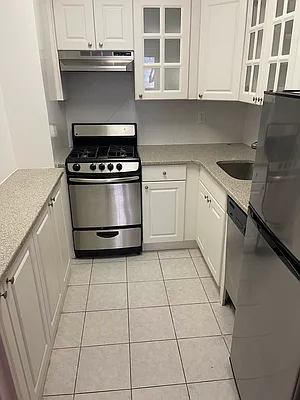 Rented by Punia & Marx Inc. | media 14