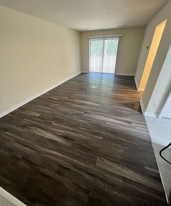 1st image of 3012 Chamberlayne Ave #204
