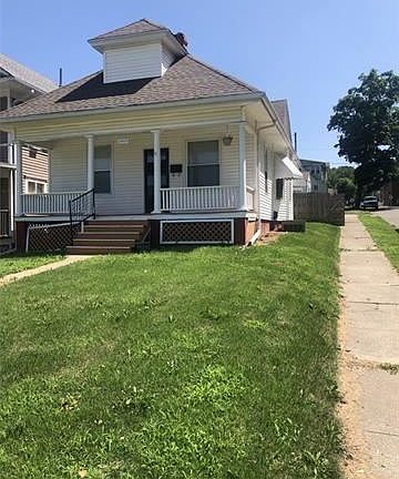 3rd image of 2600 Sacramento St