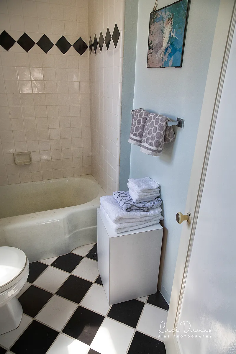 Building Photo - 2963 Hawthorn St #1