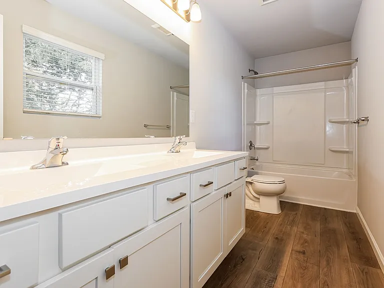 408 N Park Ave — Photo 14