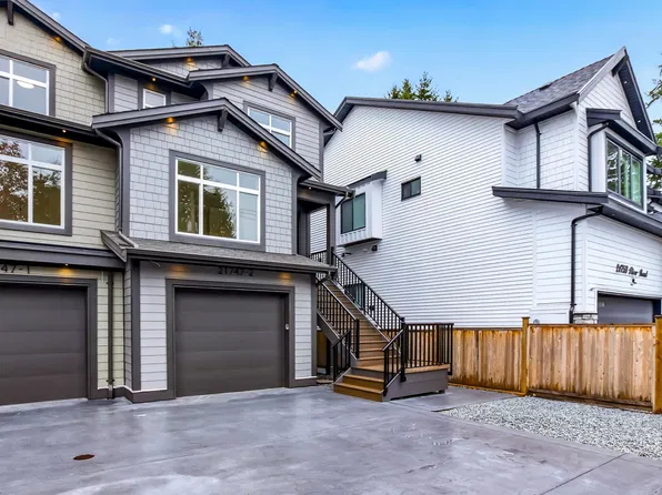 21747 River Rd #2, Maple Ridge, BC V2X 2B8