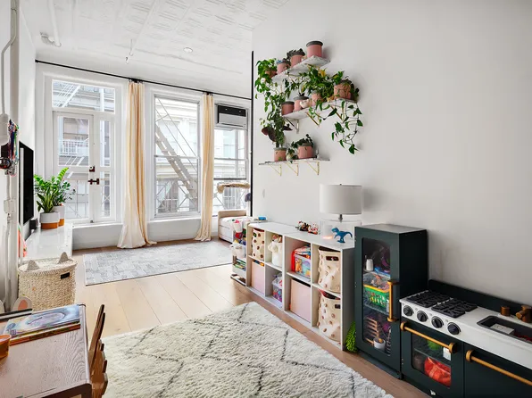 75 Grand Street image 13 of 19