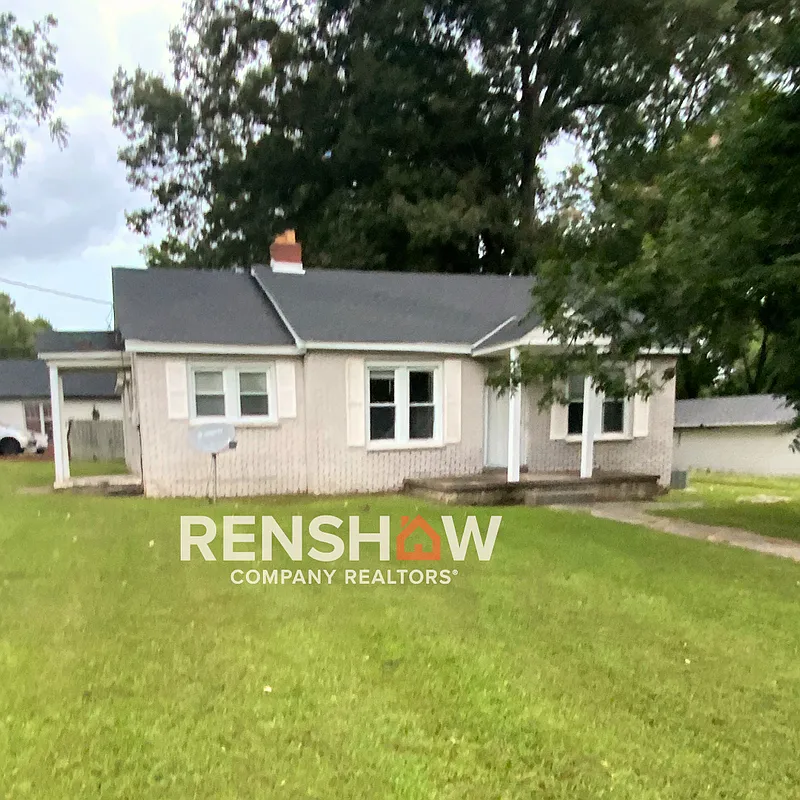 3 bed, 1.0 bath, 1217 sqft, $1,250 — Photo 1