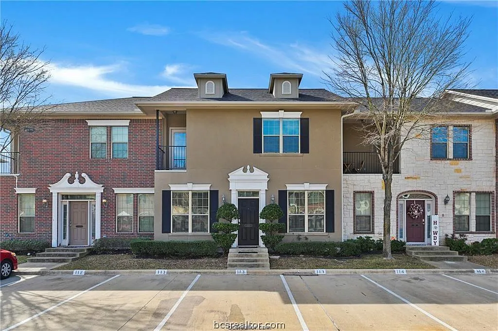 4 bed, 1496 sqft, $1,850 — Photo 1