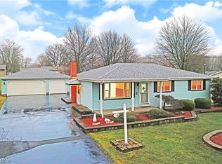 21 Circle View Dr, New Middletown, OH 44442