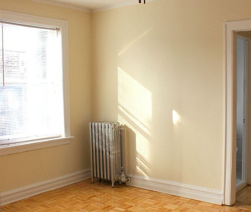 2nd image of 711 W Belmont Ave APT 409