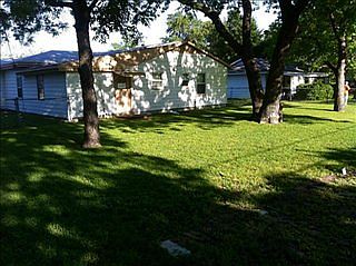 1st image of 717 Camino Dr