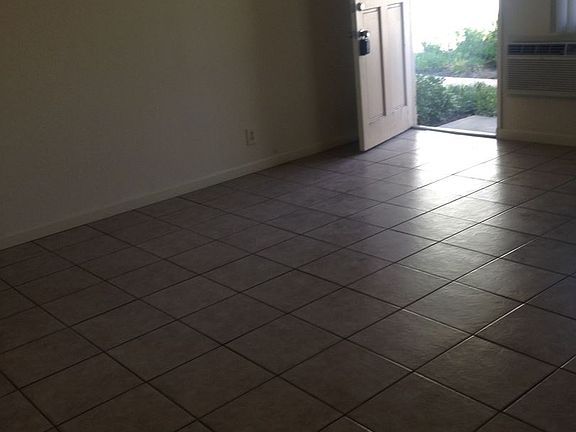 5th image of 12551 Lorna St APT D