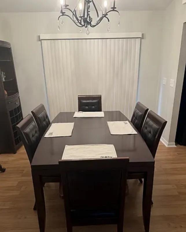 3 bed, 2.0 bath, 1445 sqft, $1,750 — Photo 3