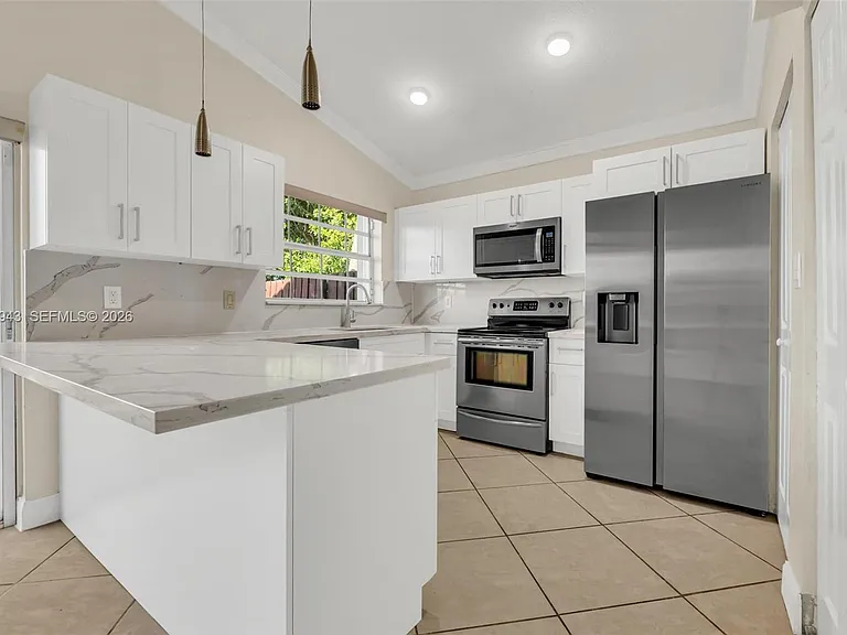 15311 SW 52nd Ter — Photo 14