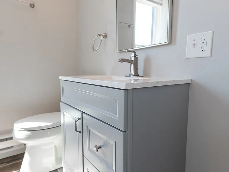 2225 Bensonia Ave — Photo 10