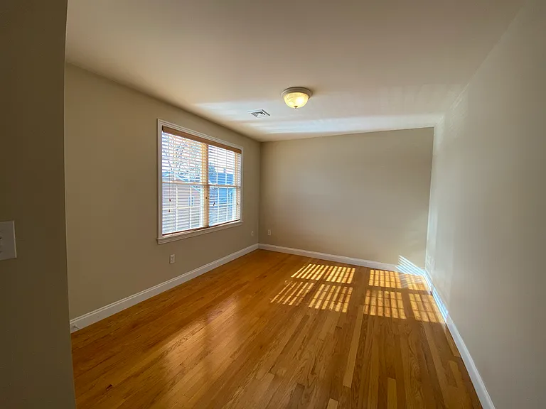 36 Bacon St #4 — Photo 6