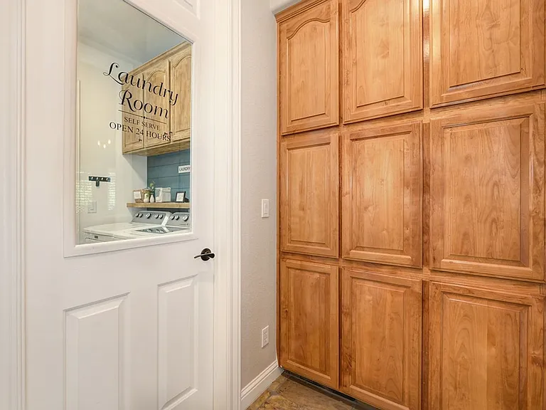 7029 Pembroke Way — Photo 11