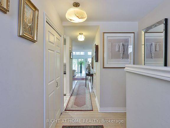 5th image of 18 Doncrest Rd #9