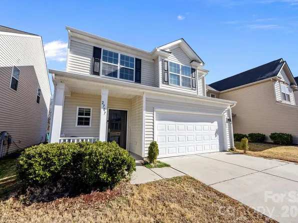 2707 Hunters Moon Ln, Matthews, NC 28105