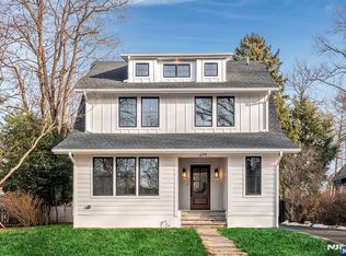 219 Brookside Ave, Ridgewood, NJ 07450