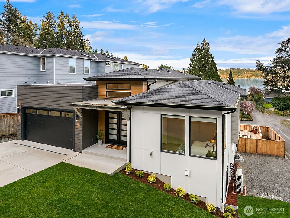 1st image of 240 W Lake Sammamish Parkway SE
