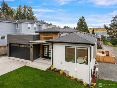 240 W Lake Sammamish Parkway SE, Bellevue, WA, 98008