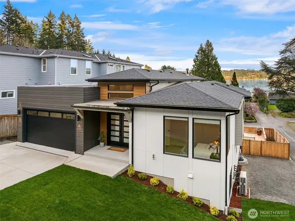 240 W Lake Sammamish Parkway SE, Bellevue, WA 98008