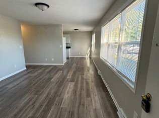 1604-1606 Firestone Ln #B, Valparaiso, IN 46383