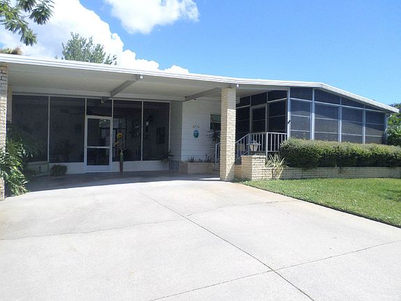 LARGE HOME, DOUBLE DRIVE