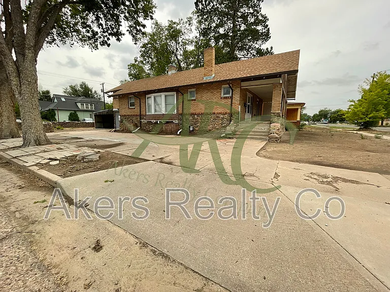 1124 Lake Ave — Photo 1