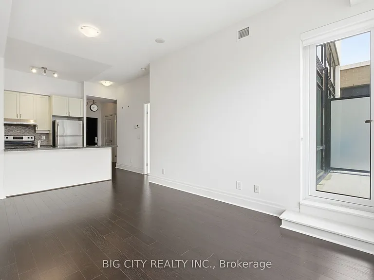 131 Upper Duke Cres #1005 — Photo 18