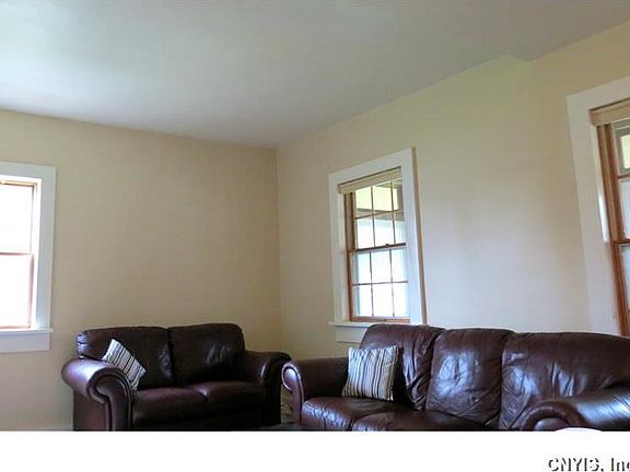 2nd image of 385 S Point St