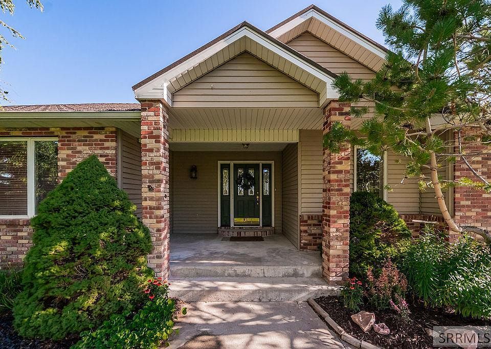 1st image of 5725 S Solitude Ln