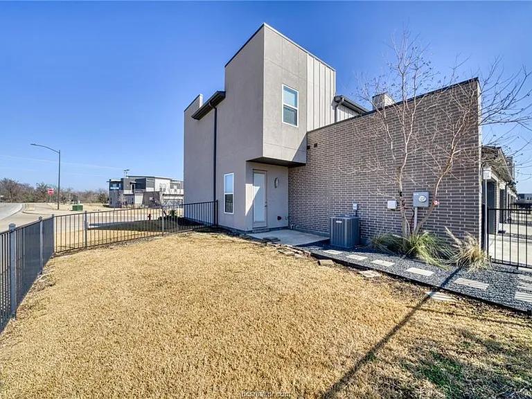 3900 Yukon Ln — Photo 20