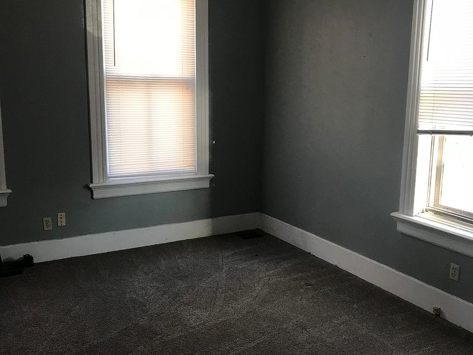 1st image of 221 W 4th St #1