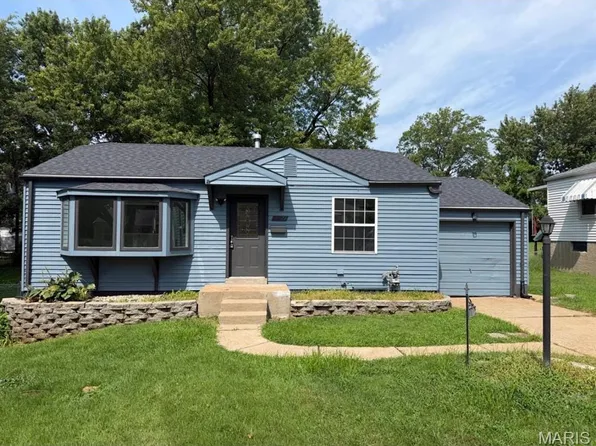 10171 Newbold Dr, Saint Louis, MO 63137