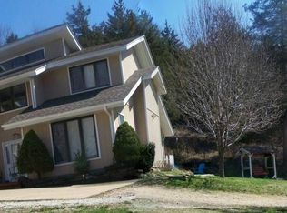 890 Happy Hollow Rd, Galena, MO 65656