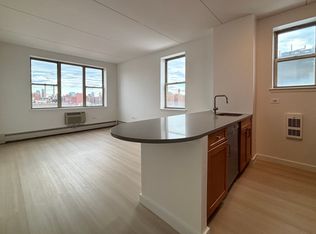280 E 2nd St #1002, New York, NY 10009