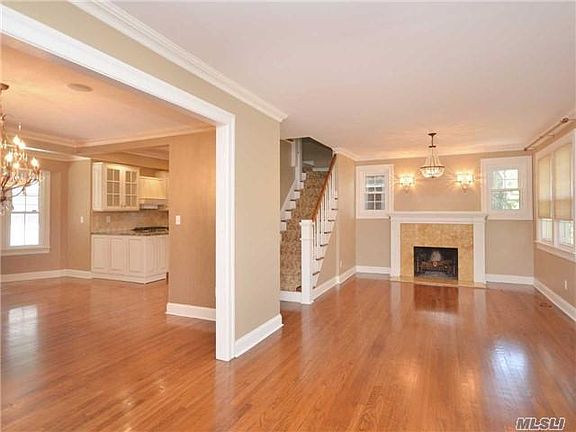 3rd image of 26 Gaynor Ave