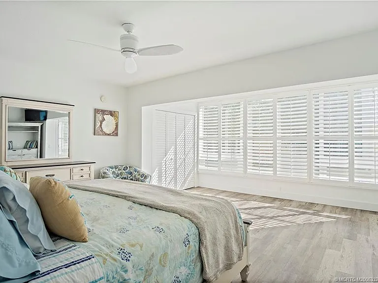 245 NE Macarthur Blvd #12 — Photo 14
