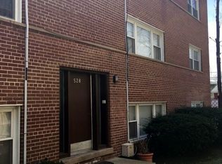 528 N Ardmore Ave APT 1E, Villa Park, IL 60181