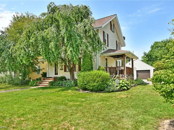 706 Oak Knoll Ave SE, Warren, OH 44484