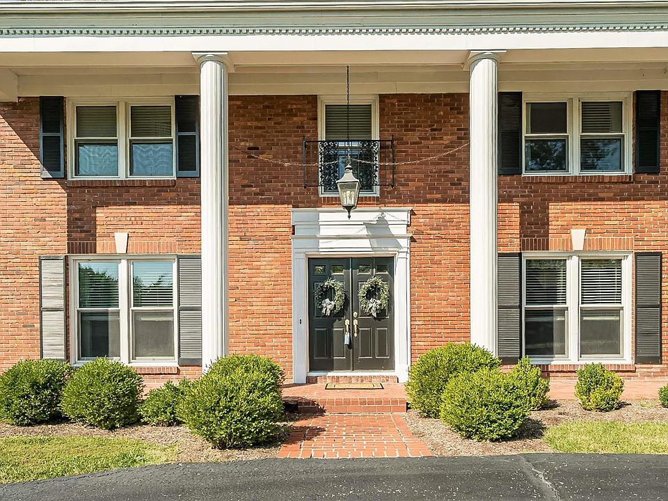 323 Ladue Lake Dr, Saint Louis, MO 63141 Zillow