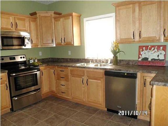 4th image of 1039 Lydia St
